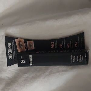 IT Cosmetics superhero elastic stretch volumizing mascara